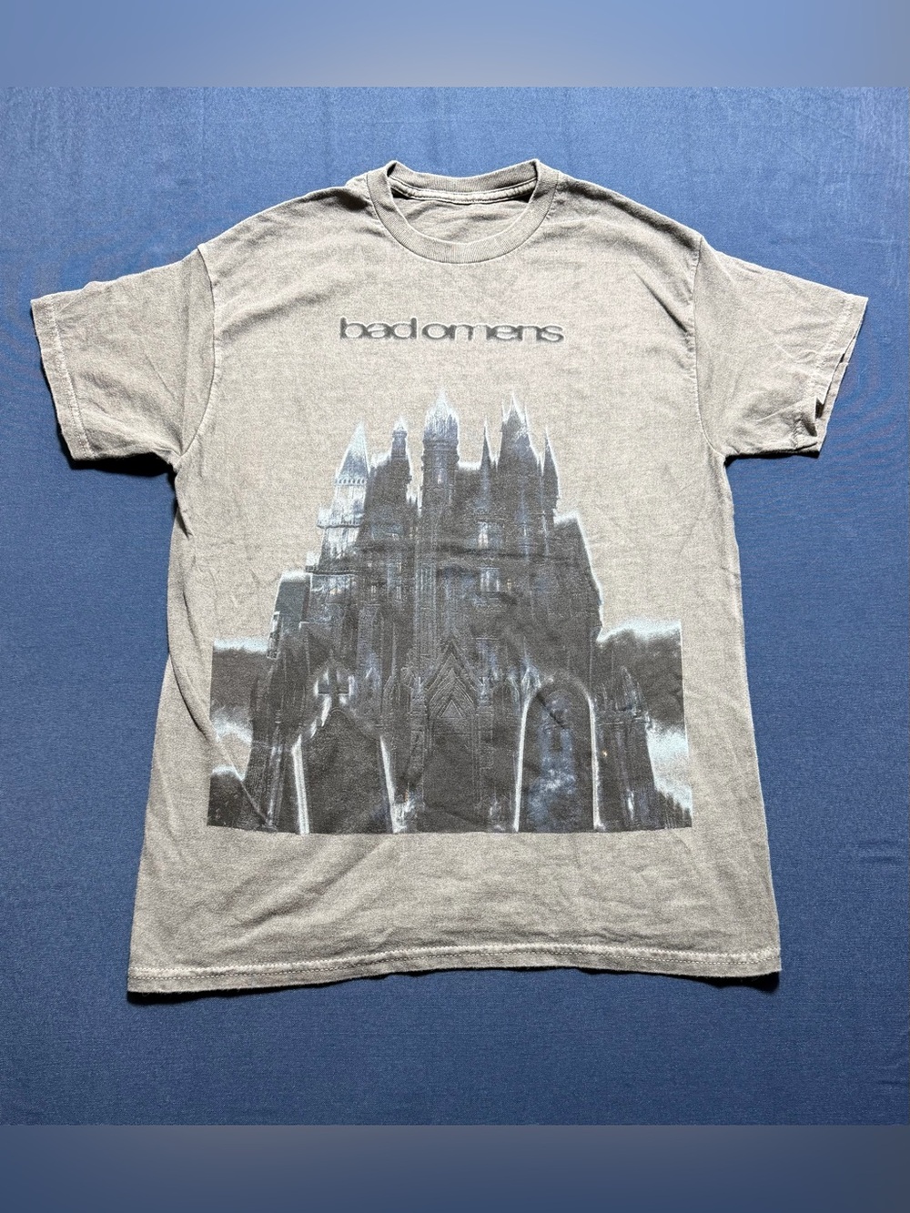 Cotton Blend Bad Omens Castle Graphic T-Shirt Size Medium NWOT